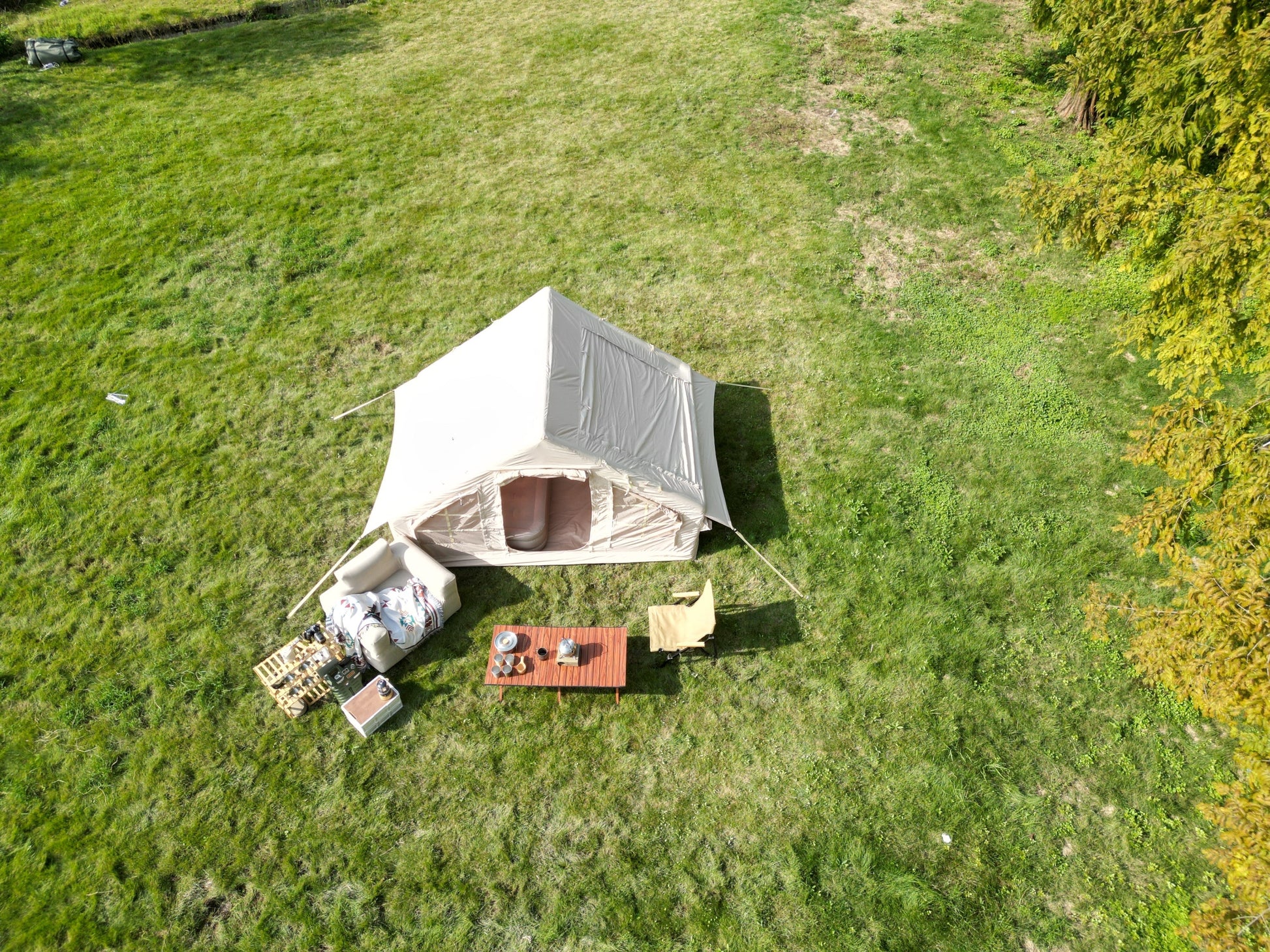 4 - 6 Person Inflatable Glamping Tent | 4 - Season, 5 - Min Setup | Campingood for camping and outdoor | campingood.com