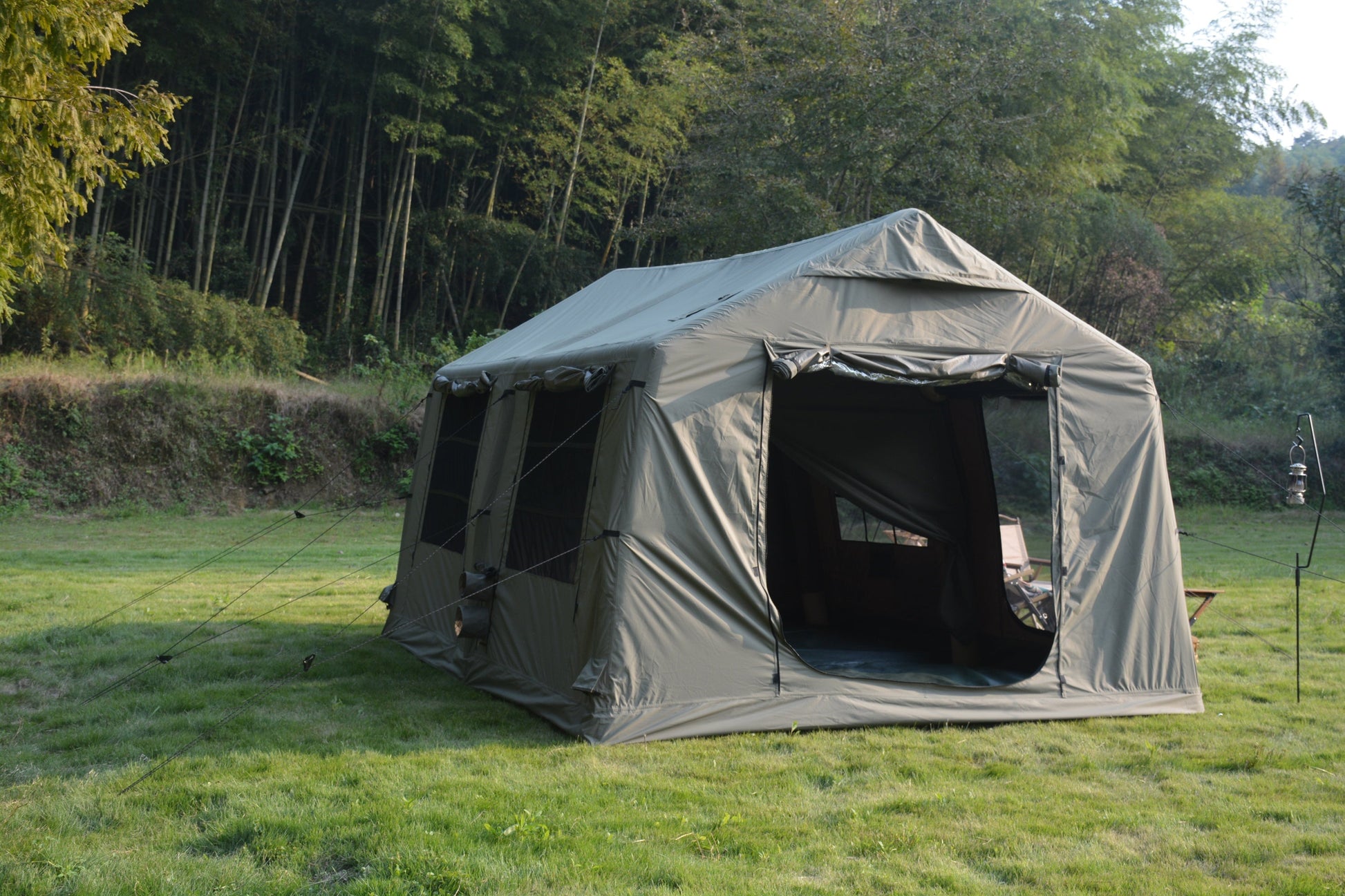 7 - 8 Person Inflatable Tent w/ Canopy Glamping Campingood for camping and outdoor | campingood.com