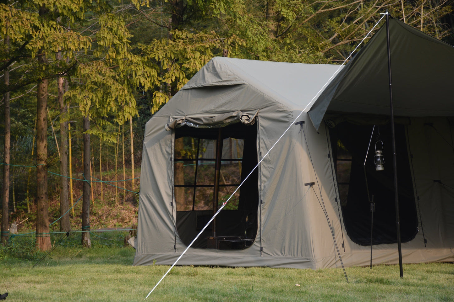 7 - 8 Person Inflatable Tent w/ Canopy Glamping Campingood for camping and outdoor | campingood.com