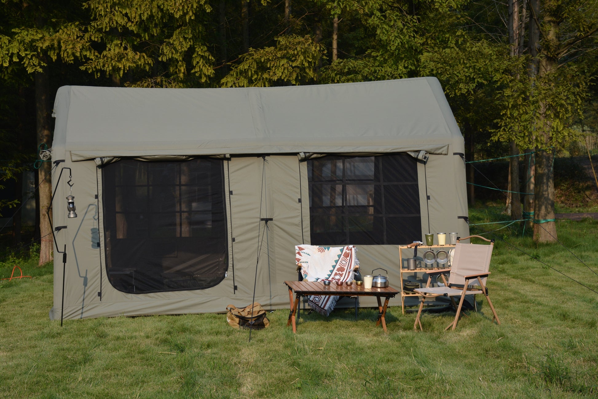 Side view of 9.8x13ft Air Tent with hand pump, waterproof, windproof for outdoor camping, Campingood