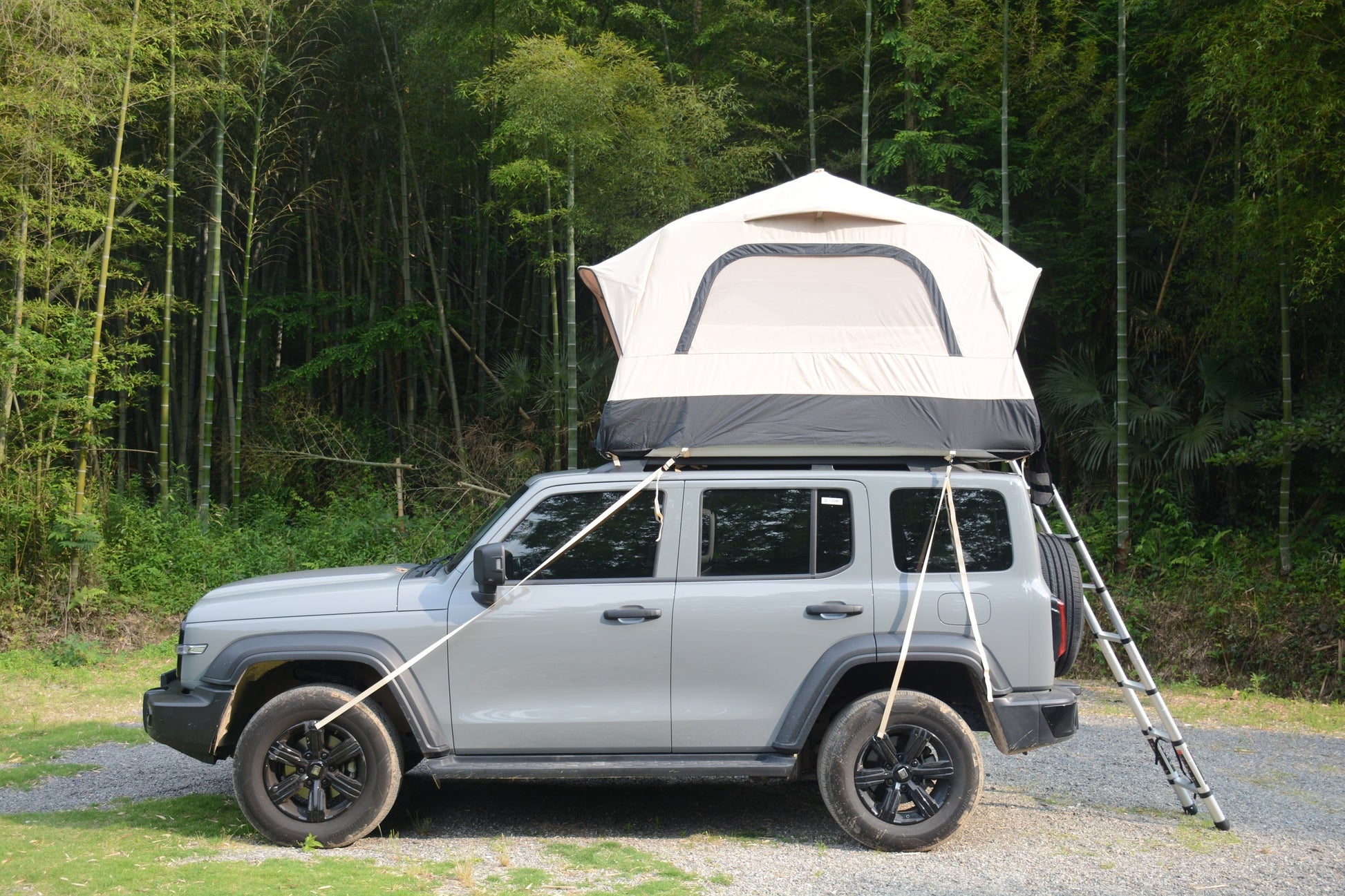 Inflatable Roof Top Tent for Camping SUV 2 - Person Outdoor for camping and outdoor | campingood.com
