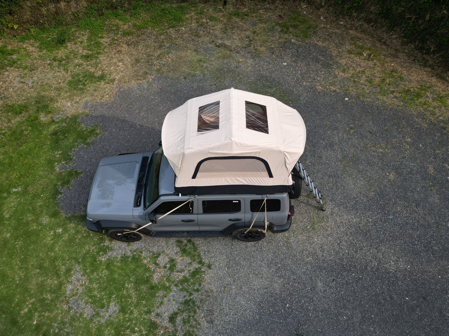 Inflatable Roof Top Tent for Camping SUV 2 - Person Outdoor for camping and outdoor | campingood.com